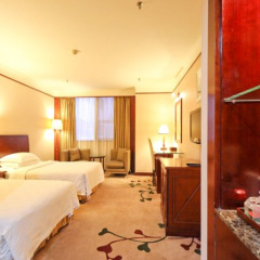 Royalty hotel комната для гостей