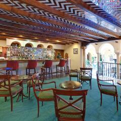Tryp Sevilla Macarena Hotel гостиничный бар