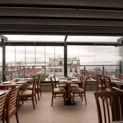Seraglio Hotel & Suites фото 7