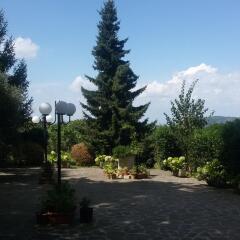 Отель Casa Vacanze Maria Grazia Рокка-ди-Папа парковка