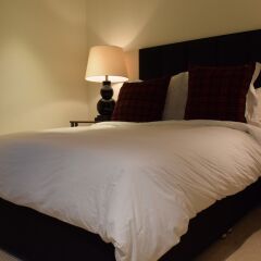 Отель Knightsbridge 3 Bedroom House With Balcony Великобритания, Лондон - отзывы, цены и фото номеров - забронировать отель Knightsbridge 3 Bedroom House With Balcony онлайн комната для гостей фото 3