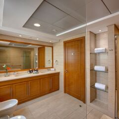 Отель J5 Villas Holiday Homes - Barsha Gardens сауна