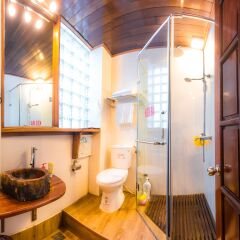 Отель Victory Hotel Hue Вьетнам, Хюэ - отзывы, цены и фото номеров - забронировать отель Victory Hotel Hue онлайн ванная фото 2