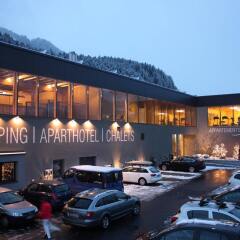 Отель Hells Ferienresort Zillertal Австрия, Фюген - отзывы, цены и фото номеров - забронировать отель Hells Ferienresort Zillertal онлайн парковка