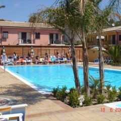 Отель Case Vacanze Ancora Порт-Эмпедокле бассейн