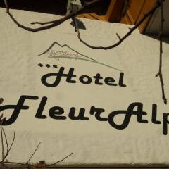 Hotel FleurAlp Чермес с домашними животными