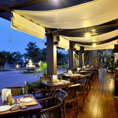 Отель The Charm Boutique Resort питание фото 2