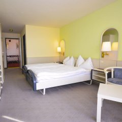 Seehotel Riviera at Lake Lucerne in Gersau, Switzerland from 220$, photos, reviews - zenhotels.com guestroom photo 2