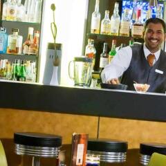 Отель Novotel Düsseldorf City West гостиничный бар