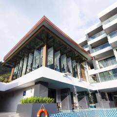 Отель Yama Phuket парковка