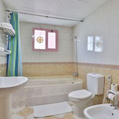 Отель Marhaba Residence ОАЭ, Аджман - отзывы, цены и фото номеров - забронировать отель Marhaba Residence онлайн ванная
