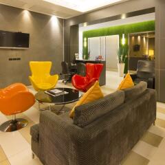 Отель Legacy Express Sukhumvit by Compass Hospitality комната для гостей