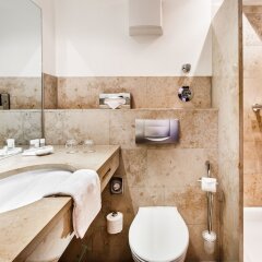 Отель BURNS Art Apartments Германия, Дюссельдорф - отзывы, цены и фото номеров - забронировать отель BURNS Art Apartments онлайн ванная фото 2