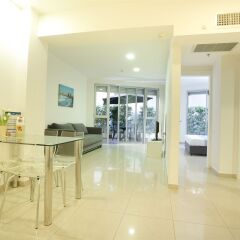 Sea Land Suites Израиль, Тель-Авив - 11 отзывов об отеле, цены и фото номеров - забронировать отель Sea Land Suites онлайн интерьер отеля