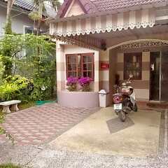 Отель Aree Guesthouse5 пляж Банг-Тао фото 2