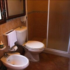 Отель Arenella Beach Rooms Аренелла ванная