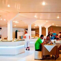 Отель Mediterranean Beach Palace Hotel Греция, Остров Санторини - отзывы, цены и фото номеров - забронировать отель Mediterranean Beach Palace Hotel онлайн помещение для мероприятий