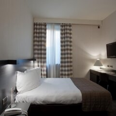 Отель Ovest Италия, Пьяченца - отзывы, цены и фото номеров - забронировать отель Ovest онлайн комната для гостей фото 5
