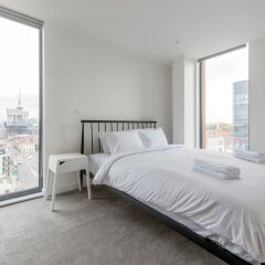 Апартаменты Modern 2 Bedroom Apartment in Northern Quarter комната для гостей фото 2