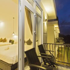 Отель Hoi An Sunny Pool Villa балкон