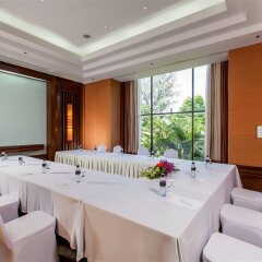 Отель Movenpick Resort & Spa Karon Beach Phuket