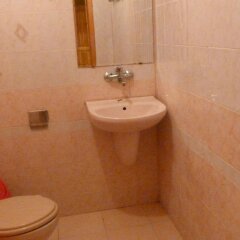 Отель Fener Guest House Болгария, Поморие - отзывы, цены и фото номеров - забронировать отель Fener Guest House онлайн ванная фото 2