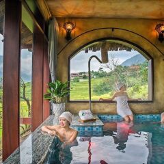 Отель La Dao Spa Homestay бассейн