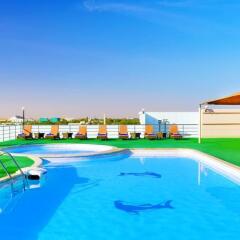 Отель City Seasons Hotel Al Ain ОАЭ, Эль-Айн - отзывы, цены и фото номеров - забронировать отель City Seasons Hotel Al Ain онлайн бассейн фото 2