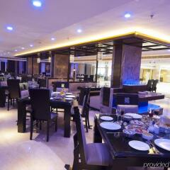 Отель Lemon Tree Premier Jaipur питание