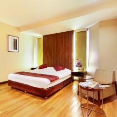 Отель Bally Suite Silom Бангкок комната для гостей фото 2