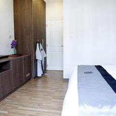 Отель Poste 43 Residence Бангкок комната для гостей фото 4
