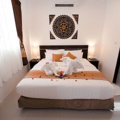 Отель Lux Family Villas сейф в номере