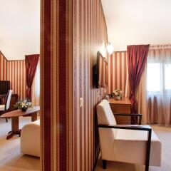 Best Western Plus Bristol Hotel удобства в номере
