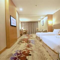 Отель Ramada by Wyndham Beijing Airport Китай, Пекин - 9 отзывов об отеле, цены и фото номеров - забронировать отель Ramada by Wyndham Beijing Airport онлайн комната для гостей фото 3