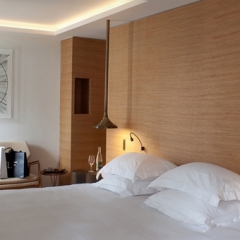Hotel Marignan Champs-Elysées удобства в номере фото 2