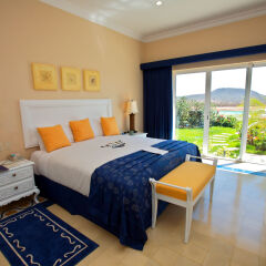 Отель Pueblo Bonito Emerald Luxury Villas & Spa - All Inclusive комната для гостей