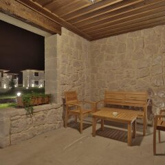 Elevres Stone House Hotel балкон