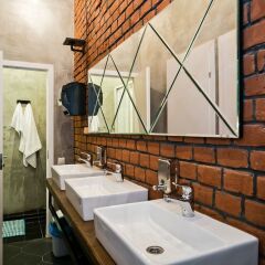 Гостиница Хостел Loft Hostel77 в Москве 6 отзывов об отеле, цены и фото номеров - забронировать гостиницу Хостел Loft Hostel77 онлайн Москва ванная