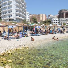 Апартаменты Kleri Beach Apartments пляж фото 2