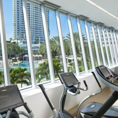 Отель Fontainebleau Miami Beach США, Майами-Бич - отзывы, цены и фото номеров - забронировать отель Fontainebleau Miami Beach онлайн фитнесс-зал