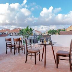 Отель Little Boss Homestay бассейн
