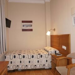 Отель Hostal Santillan комната для гостей