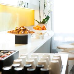 Отель Novotel Paris Gare De Lyon Франция, Париж - отзывы, цены и фото номеров - забронировать отель Novotel Paris Gare De Lyon онлайн питание фото 2