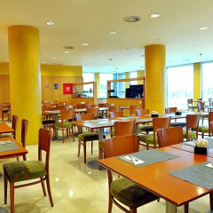 Hotel City Express Santander Parayas Сантандер питание фото 3