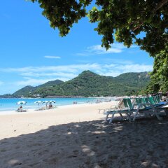 Отель First Bungalow Beach Resort пляж фото 5