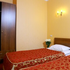 Отель Царский Двор Челябинск сейф в номере