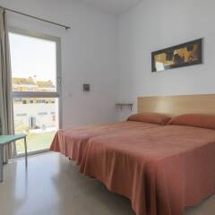 Torremolinos Inturjoven Youth Hostel комната для гостей фото 4