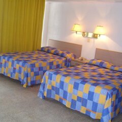 Отель Caleta Beach Resort Мексика, Акапулько - отзывы, цены и фото номеров - забронировать отель Caleta Beach Resort онлайн комната для гостей