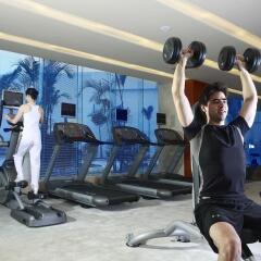 Отель Hilton Guangzhou Science City фитнесс-зал