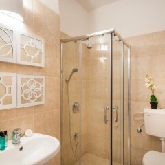 Sweet Inn Apartments - Jaffa Street 31 Израиль, Иерусалим - отзывы, цены и фото номеров - забронировать отель Sweet Inn Apartments - Jaffa Street 31 онлайн ванная